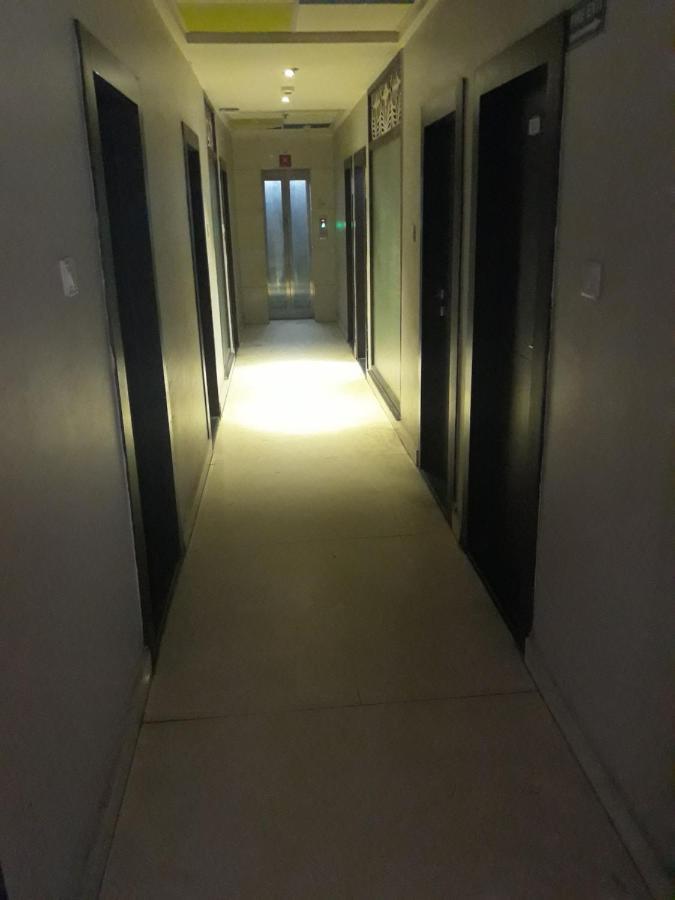 Megha Hotel *