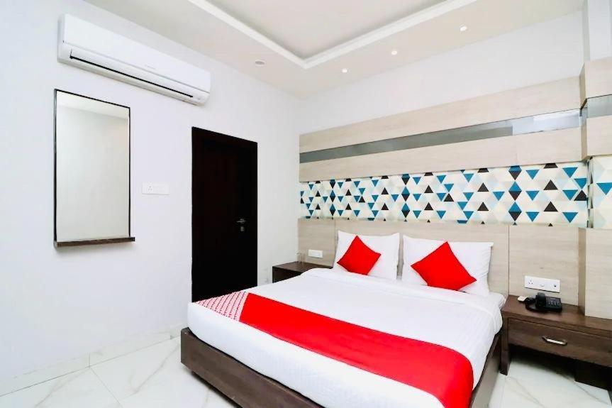 Hotel Megha Lucknow
