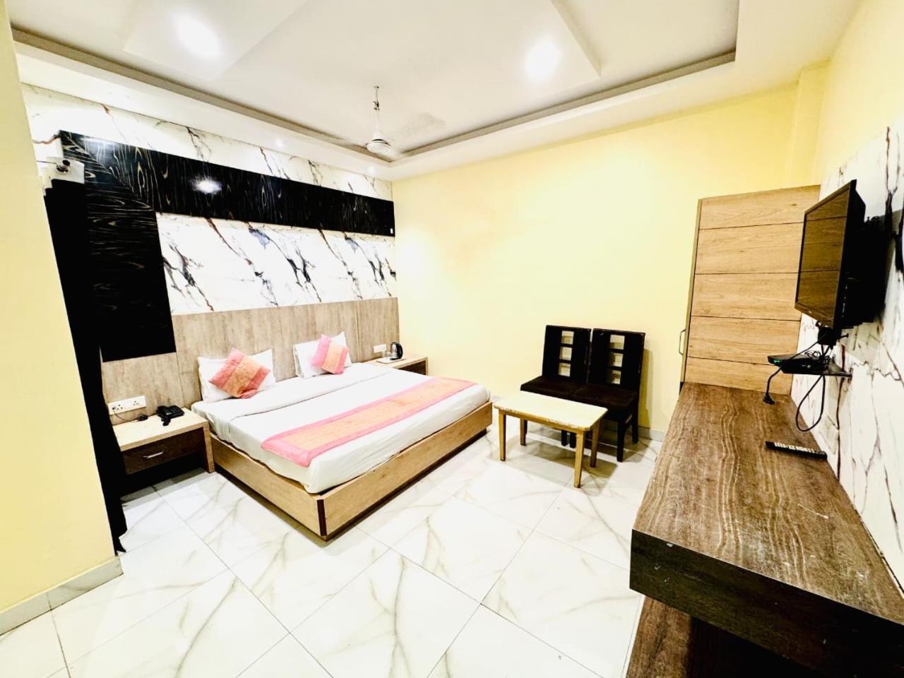 Megha Lucknow