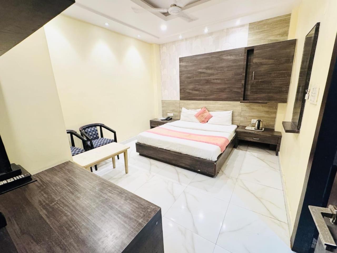 Hotel Megha